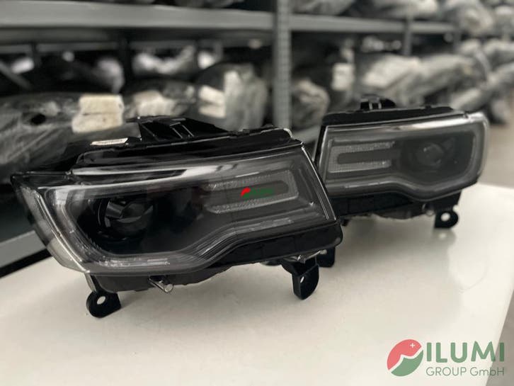 JEEP GRAND CHEROKEE XENON BLACK L+R KPL 68142493AF/92AF, Auto-onderdelen, Verlichting, Gebruikt, Jeep, Verzenden