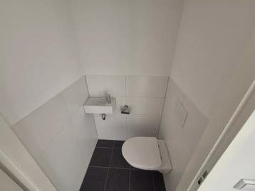 Te huur: Appartement Stationsplein in Schiedam, Huizen en Kamers, Huizen te huur, Zuid-Holland, Appartement, Schiedam