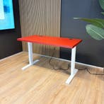 Actiforce Elements Elektrisch Zit-sta bureau 138x67cm - Rood, Huis en Inrichting, Ophalen of Verzenden, In hoogte verstelbaar
