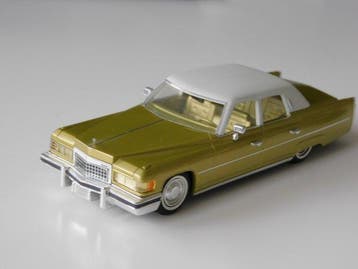 Elegance 1:43 - Modelauto - Cadillac Fleetwood Brougham 1976, Nieuw