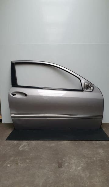Portier rechtsvoor Mercedes C-klasse w203 Coupé (P029), Ophalen of Verzenden, Gebruikt, Mercedes-Benz