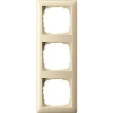 Gira Afdekraam 3 voudig Wit (creme) 021301, Nieuw, Stopcontact