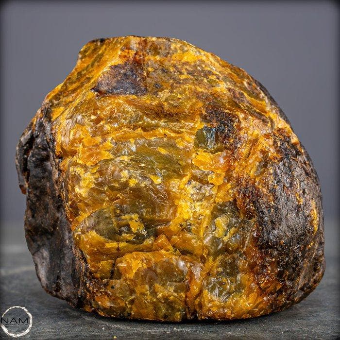 Natuurlijke rode barnsteen ruwe steen met butterscotch -, Verzamelen, Mineralen en Fossielen