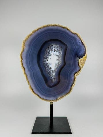 Crystal dark agate geode on stand Geode - Hoogte: 210 mm -