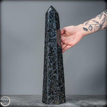 Zeldzame Bol in Indigo Gabbro obelisk, Madagaskar- 4684.28 g