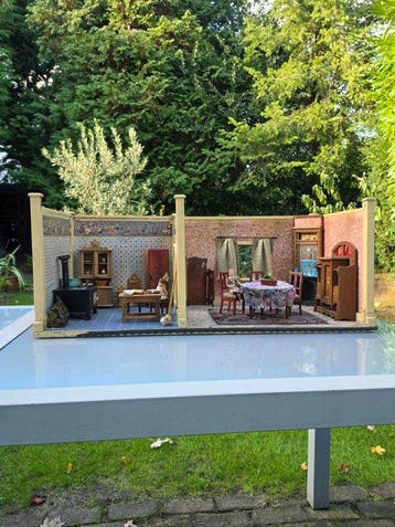 Onbekend - Poppenhuis Antiek groot poppenhuis huiskamer
