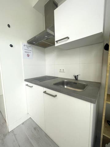 Te huur: Kamer Ampèrestraat in Eindhoven, Huizen en Kamers