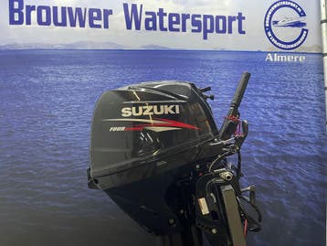 “ Suzuki 30 pk  | Powertrim | Knuppel | Elektrische start, 10 tot 30 pk, Viertaktmotor, Ophalen of Verzenden, Zo goed als nieuw