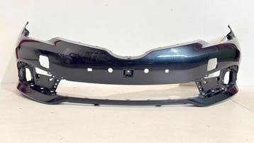 Toyota Auris Facelift voorbumper 52119-02K40, Ophalen, Gebruikt, Voor, Toyota