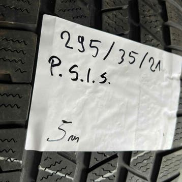 2 x Pirelli Scorpion Ice & Snow 295-35-21 Winterbanden 5mm, Gebruikt, 295 mm, Band(en), Personenwagen