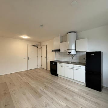 Appartement in Alphen Aan Den Rijn gevonden voor €925,- pm, Huizen en Kamers, Huizen te huur, Appartement, Direct bij eigenaar