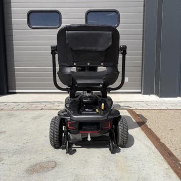 Scootmobiel Revo 2.0 4-wiel | Pride (nieuwe accus), Ophalen of Verzenden, Gebruikt, Pride, 10 km/u of minder