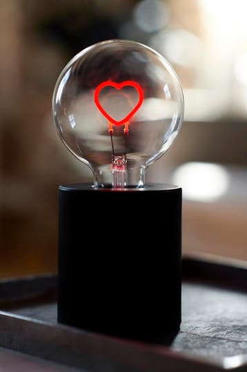 Bailey LED Silhouette Hart G95 E27 2W 40lm Rood | dimbaar, Ophalen of Verzenden, Nieuw