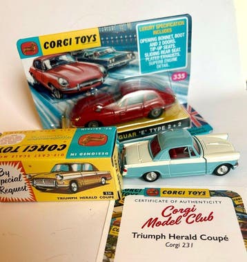 Corgi 1:43 - Modelauto (2) - Triumph Herald Coupé Jaguar E, Nieuw