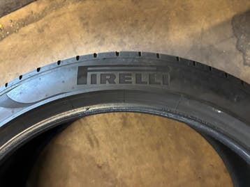 2x Pirelli P-Zero Run Flat - 245/40 R20 - 6 mm - DOT 3724, Ophalen, Band(en), Personenwagen, 20 inch