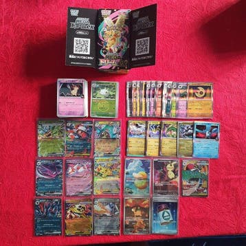 Pokémon - 122 Card - Psyduck, Pikachu, lucario latias Foil,, Hobby en Vrije tijd, Verzamelkaartspellen | Pokémon, Nieuw