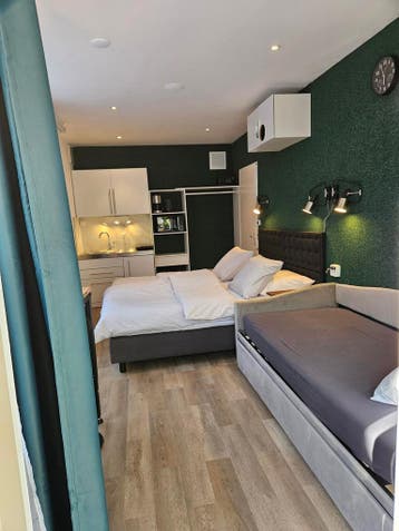 Te huur: Studio Zandvoortselaan in Bentveld, Bentveld, Noord-Holland