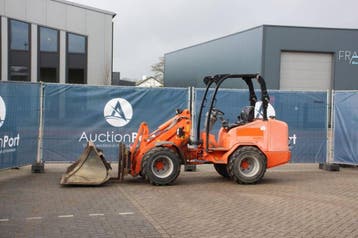 Veiling: Kniklader Schäffer 2436 Diesel 2011, Ophalen, Wiellader of Shovel