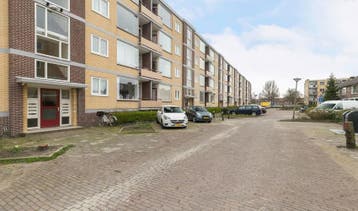 Te Huur 3 Kamer Appartement Fazantstraat In Alphen aan den R, Huizen en Kamers, Huizen te huur, Direct bij eigenaar, Alphen aan den Rijn