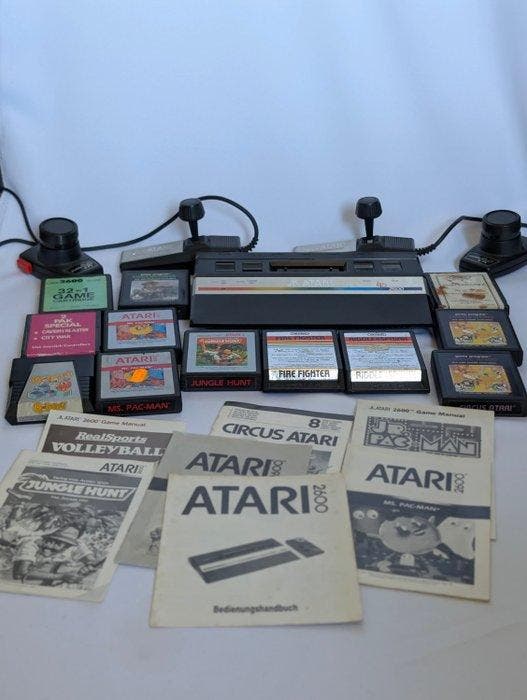 Atari - 2600 VCS - Console Set With Games, Controllers &, Spelcomputers en Games, Spelcomputers | Overige Accessoires