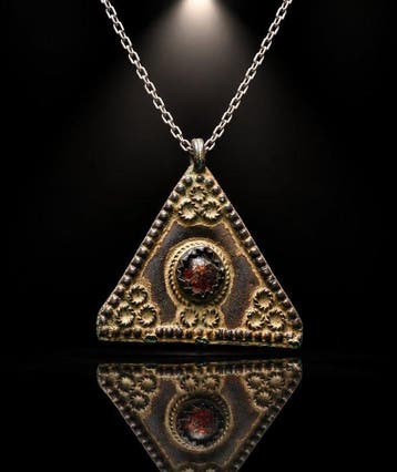 Middeleeuwse stijl “Het Heilige Driehoek” — Bronzen amulet