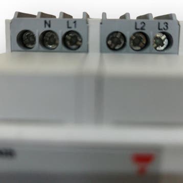 DPC01DM48  3-Phase monitoring relay / 3 fasen monitoren, Verzenden
