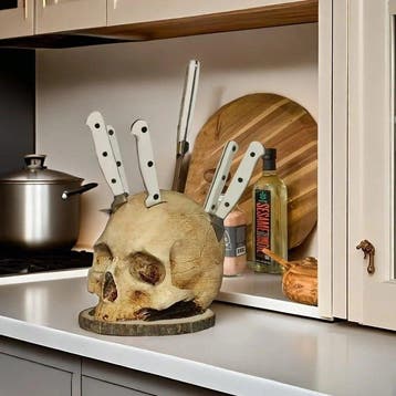 Limited Edition Skull Knife Holder – Gothic Horror Skeleton