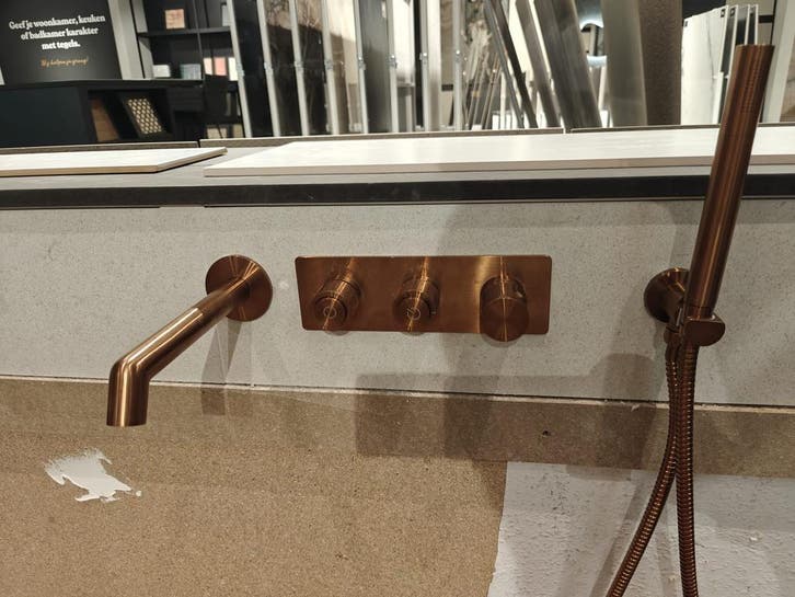 Inbouw badkraan geborsteld koper baduitloop - 13 PKW, Doe-het-zelf en Verbouw, Sanitair, Kraan, Nieuw, Koper, Ophalen