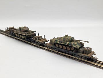 Arnold, Roco N - Model treinwagon (2) - Pantsertransport met, Nieuw