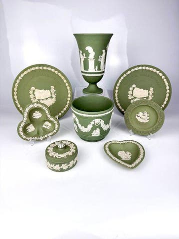 Decoratief ornament (8) - Wedgwood - Verenigd Koninkrijk -