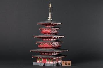 Yakushiji Westpagode (Werelderfgoed), schaal 1:75, houten