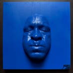 gregos - Blue breathe on blue background
