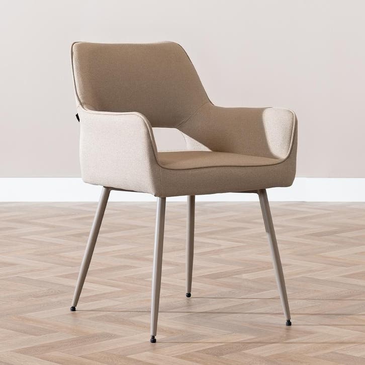 50% Korting: Scandinavische eetkamerstoel Olivia taupe, Huis en Inrichting, Stoelen, Grijs, Zo goed als nieuw, Stof, Ophalen