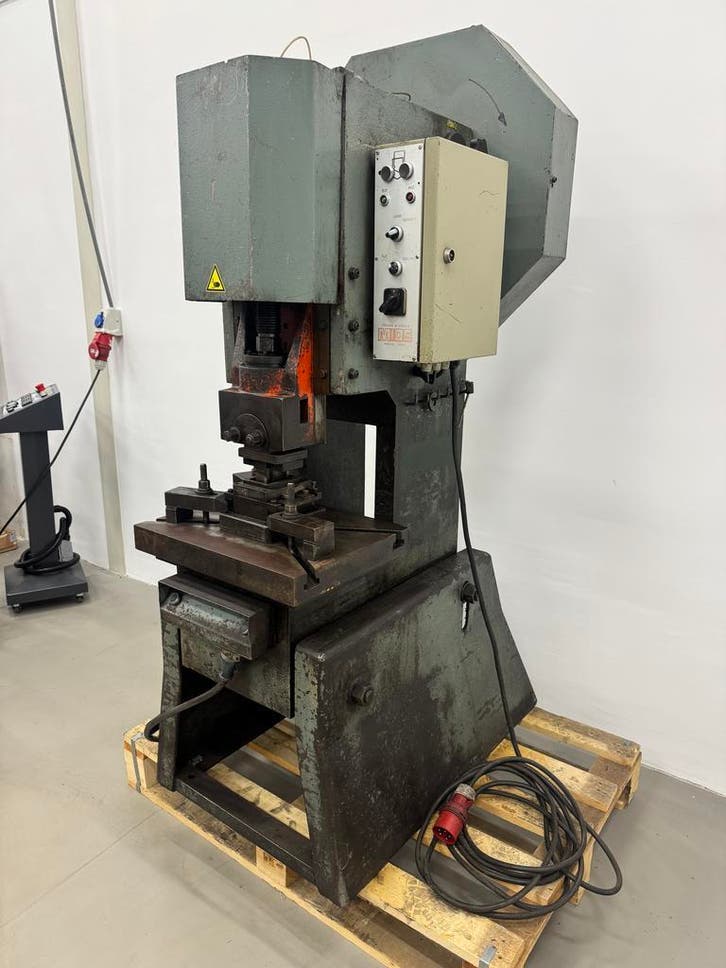 MIOS excenterpers 25 ton, Doe-het-zelf en Verbouw, Gereedschap | Overige machines, Gebruikt