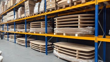 Eiken eettafel met stoelen  1 stoel gratis + 5 jaar garantie, Huis en Inrichting, Japandi, 100 tot 150 cm, Ophalen of Verzenden