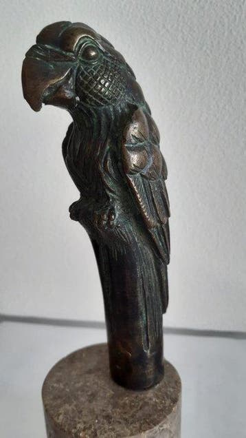 Beeldje - Papegaai beeldje - Gepatineerd brons