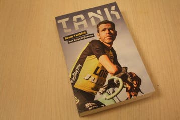 9789048840274 . Titel:  Tank, Verzenden, Nieuw