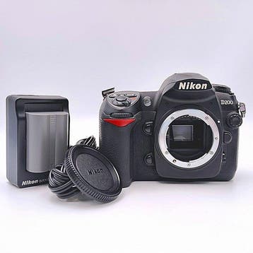 Nikon Nikon D200 10.2MP DX DSLR Camera Body with Battery &, Nieuw