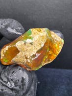 118.35ct Crystal Opal Specimen Ruw- 23.67 g, Verzamelen, Mineralen en Fossielen