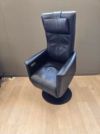 Prominent Toscana zwart leren sta op en relaxfauteuil, Minder dan 75 cm, Ophalen of Verzenden, Zo goed als nieuw, 50 tot 75 cm