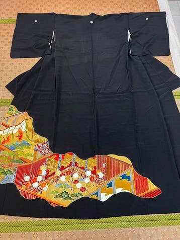 Japanse zwarte tomesode-kimono - Zijde - Japan - 20e eeuw, Antiek en Kunst