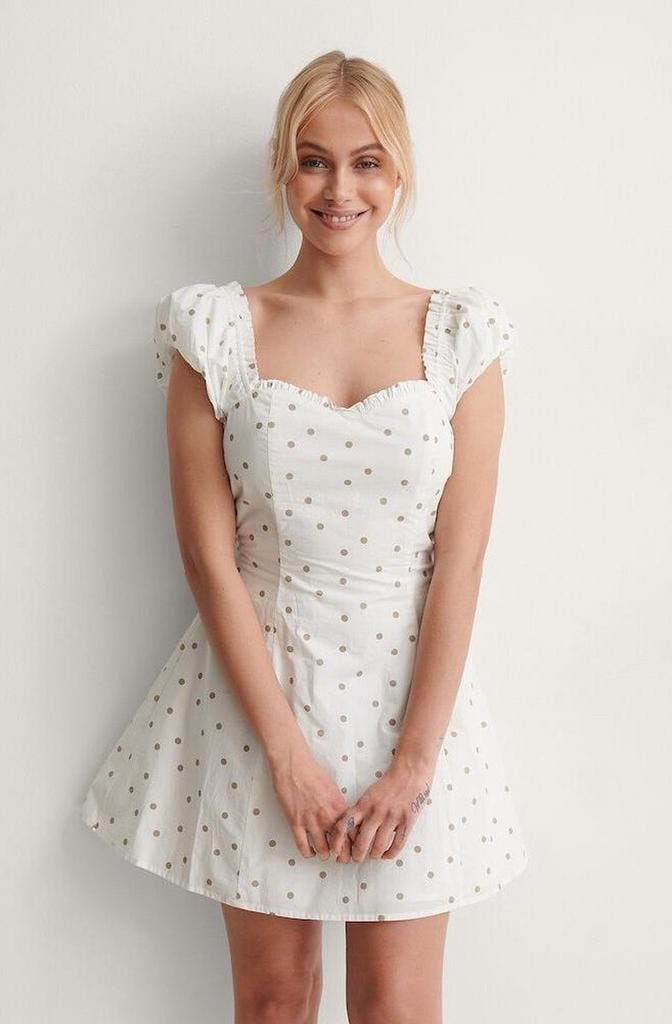 NA-KD Dotted Mini Vrouwen Jurk - White/Beige - Maat EU 36, Kleding | Dames, Merkkleding | Jurken, Verzenden
