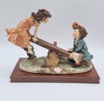 Capodimonte - Beeldje - Kinderen op wip - Porselein, Antiek en Kunst