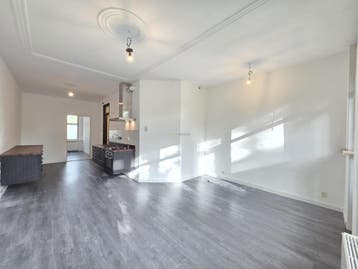 Appartement te huur aan Mathenesserdijk in Rotterdam, Huizen en Kamers, Zuid-Holland