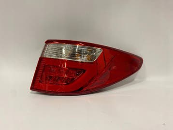Hyundai Grand Santa Fe 13-16 rechter LED achterlicht Europa, Verzenden, Gebruikt