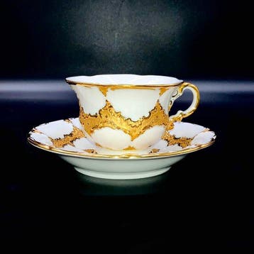 E.A.Leuteritz - Meissen - Coffee Cup and Saucer - B-form -