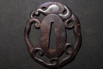 gesmeed ijzer - C6-42 Dragon Sukashi Tsuba : Masachika -