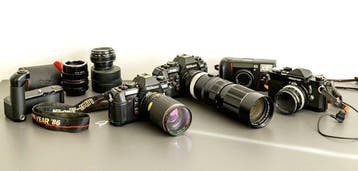 Nikon F-501 & Nikkormat 35mm SLR Camera Collection -, Nieuw