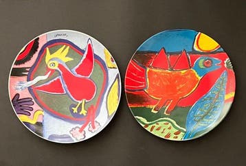 anders - Corneille - Bord (2) - wand bordden - Porselein, Antiek en Kunst