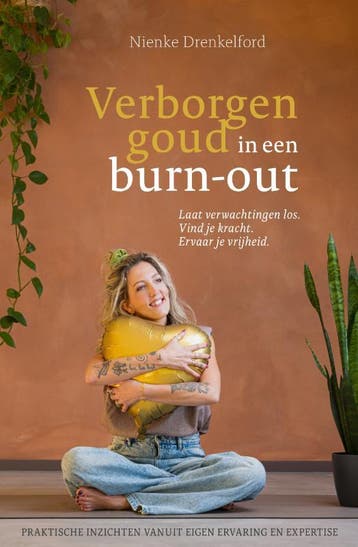 Verborgen Goud In Een Burn-Out | Nienke Drenkelford | Nieuw, Ophalen of Verzenden, Nieuw, Nienke Drenkelford